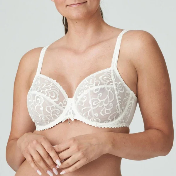 Soutien-gorge emboîtant