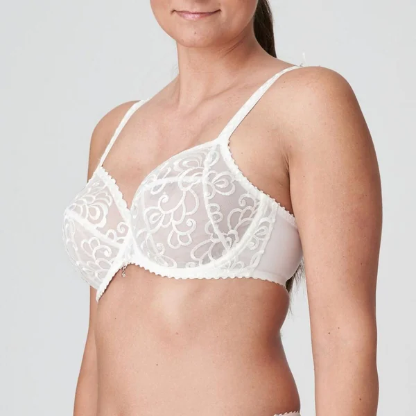 Soutien-gorge emboîtant