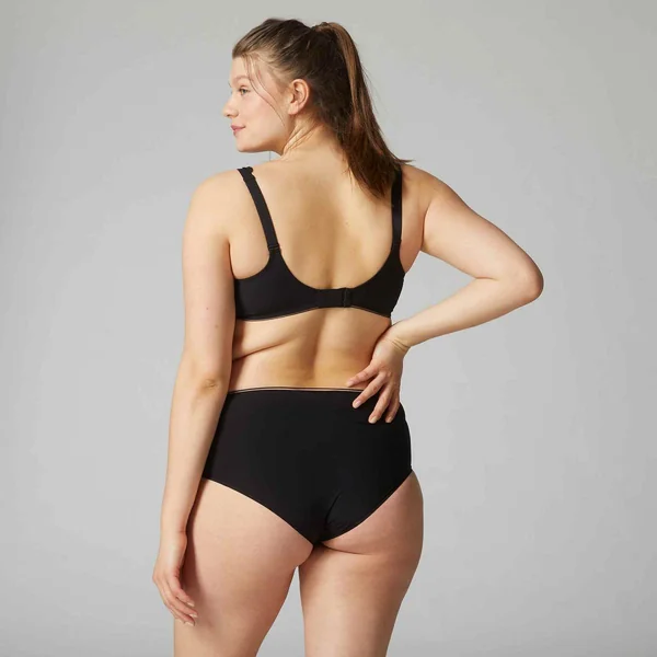 Soutien-gorge emboîtant armatures