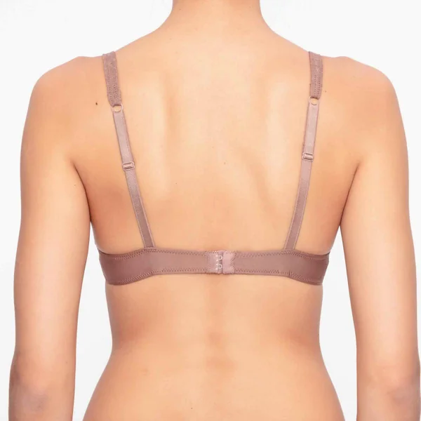 Soutien-gorge emboîtant armatures