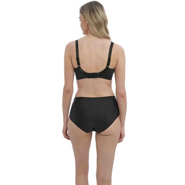 Soutien-gorge emboîtant armatures