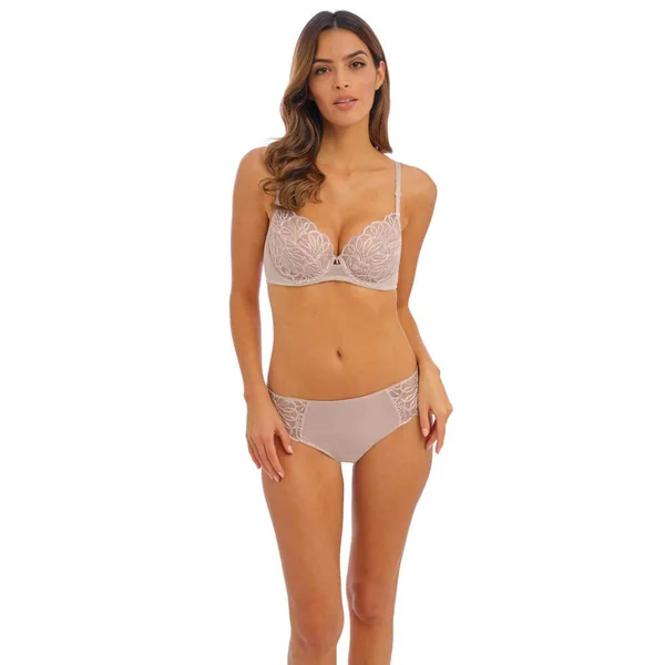 Soutien-gorge emboîtant armatures