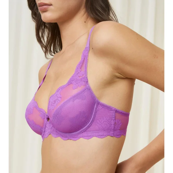 Soutien-gorge emboîtant armatures