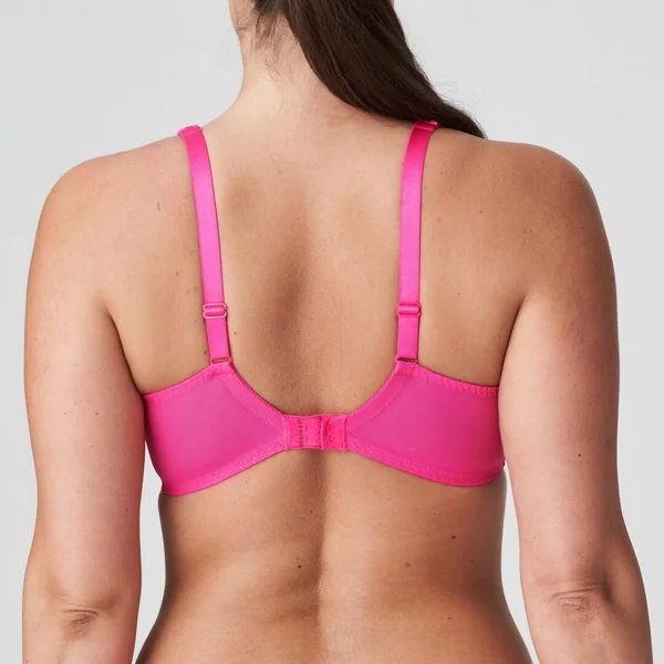 Soutien-gorge emboîtant