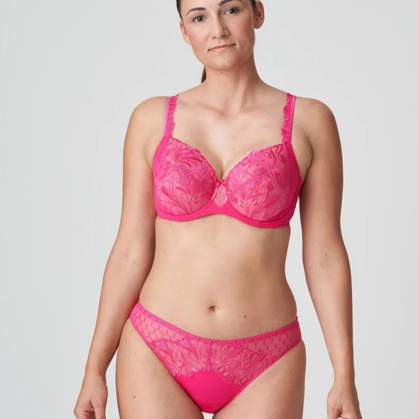 Soutien-gorge emboîtant