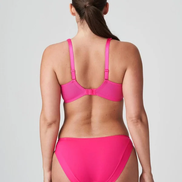 Soutien-gorge emboîtant