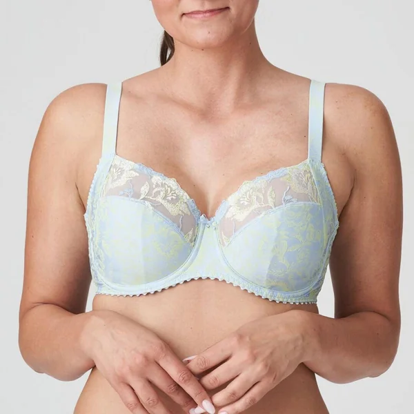 Soutien-gorge emboîtant