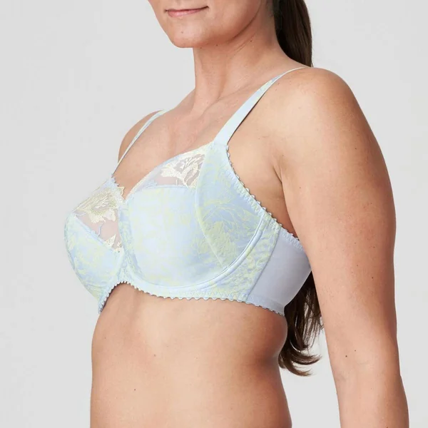 Soutien-gorge emboîtant