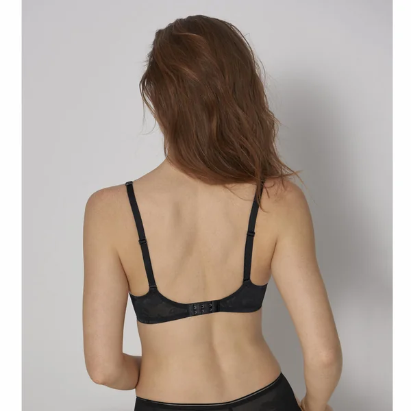 Soutien-gorge minimizer armatures