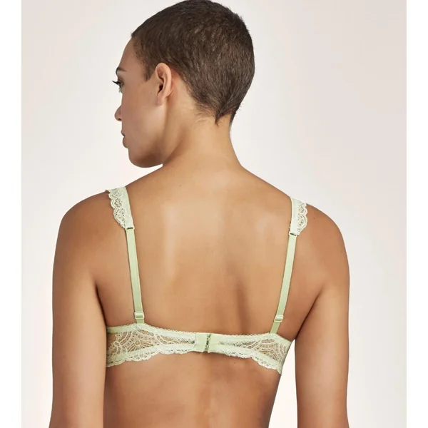 Soutien-gorge plongeant armatures