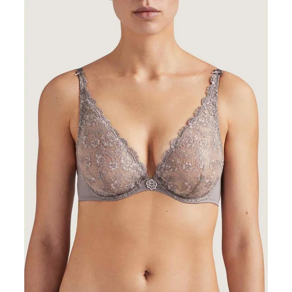 Soutien-gorge plongeant armatures