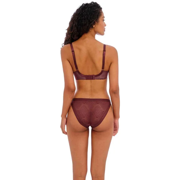 Soutien-gorge plongeant armatures