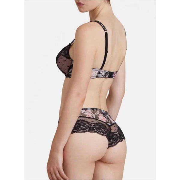 Soutien-gorge plongeant armatures
