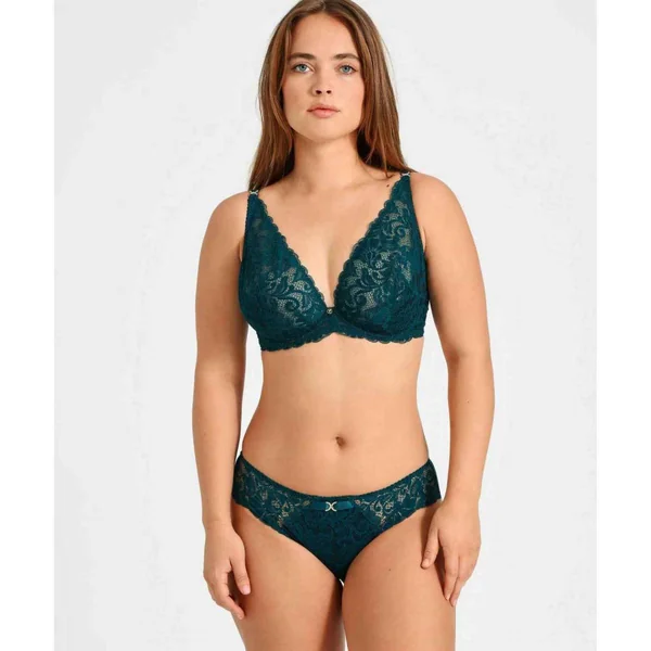 Soutien-gorge plongeant armatures