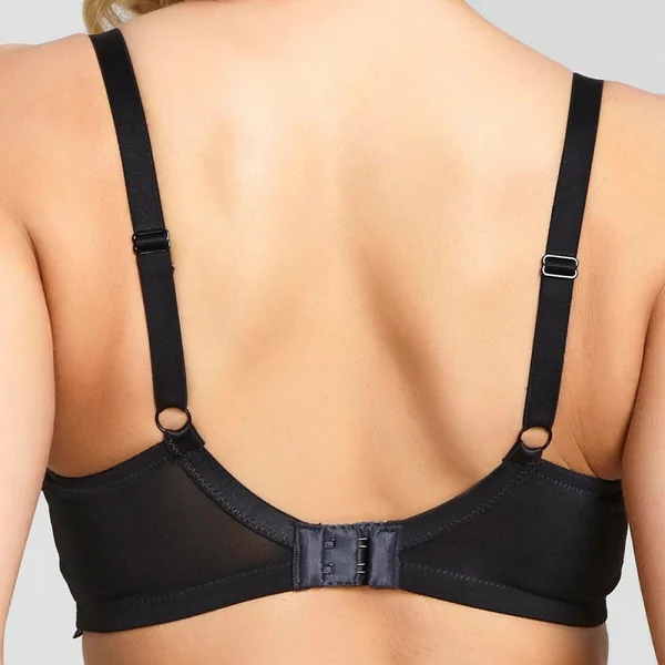 Soutien-gorge plongeant