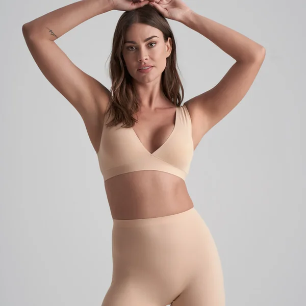 Soutien-gorge plongeant sans armatures invisible
