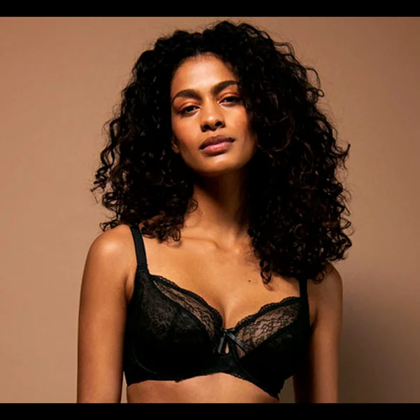 Soutien-gorge plongeant à armatures