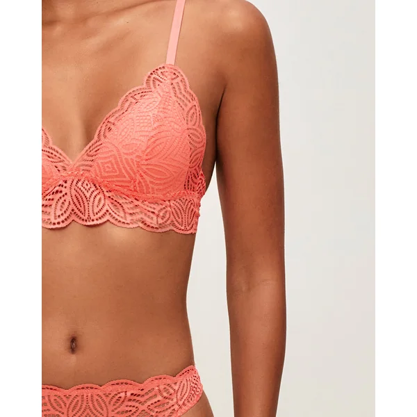 Soutien-gorge triangle push-up en dentelle