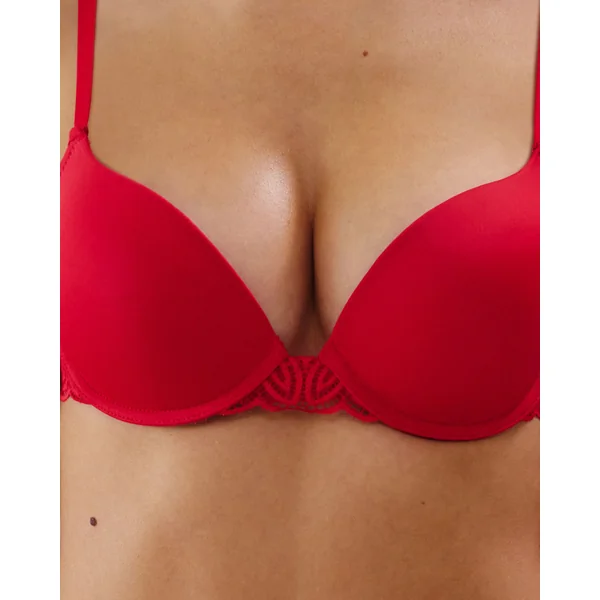 Soutien-gorge ultra push-up en dentelle rouge