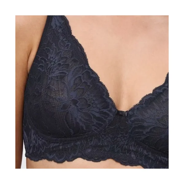 Triomphe Amourette Charm gris foncé soutien-gorge sans armatures en dentelle