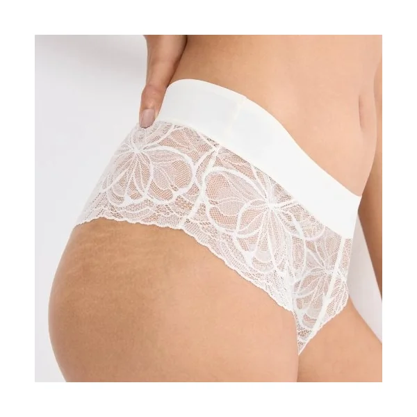 Triomphe Body Make-Up Illusion Lace blanc cassé shortie