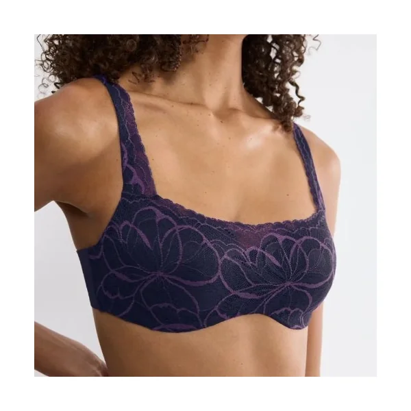 Triomphe Body Make-Up Illusion Lace bleu soutien-gorge rembourré