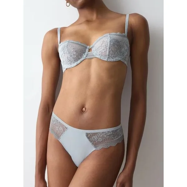 Triomphe Comfort Allure gris culotte string