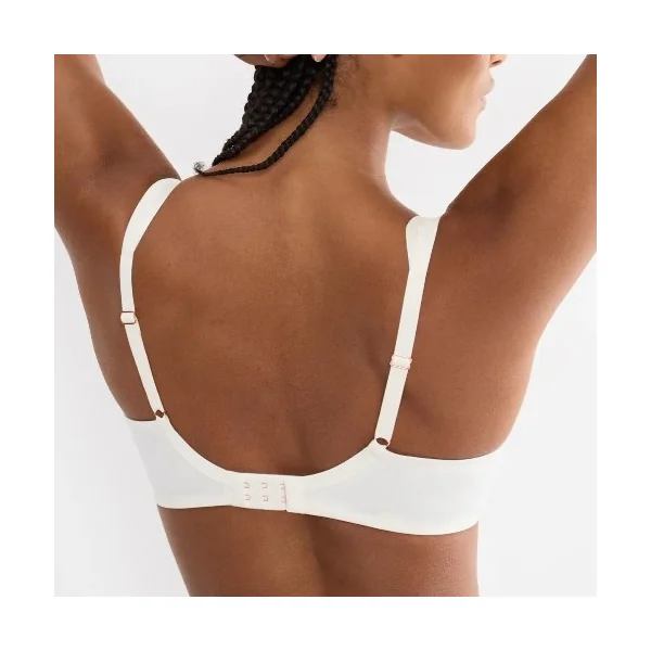 Triomphe Gardenia Florale blanc cassé soutien-gorge rembourré