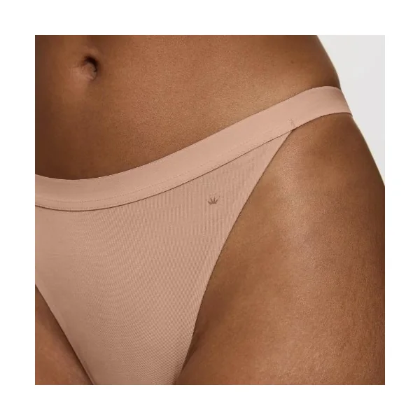 Triomphe Smart Natural beige culotte string