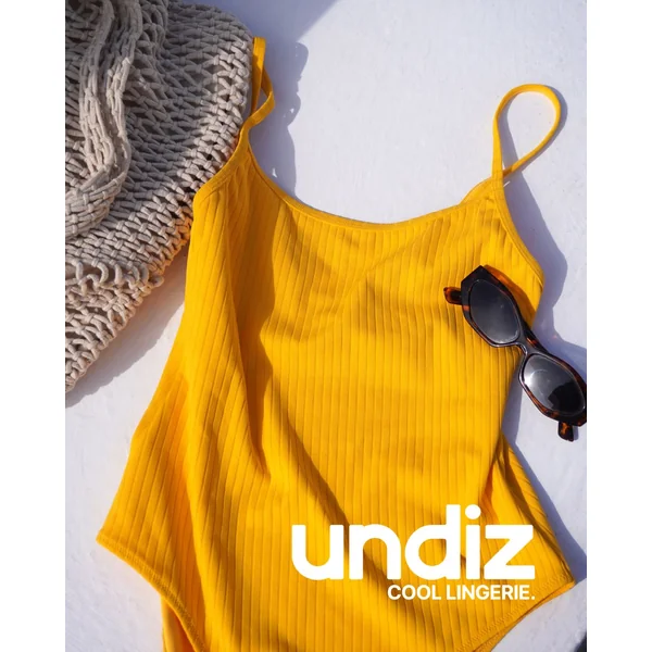 Une pièce jaune - Maillot de bain