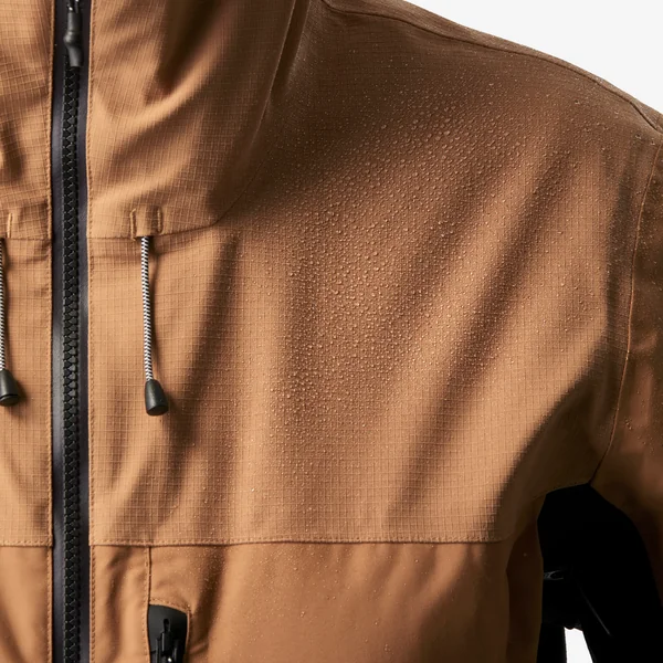 Veste de snowboard chaude et résistante homme, SNB 500 ziprotect camel et noir