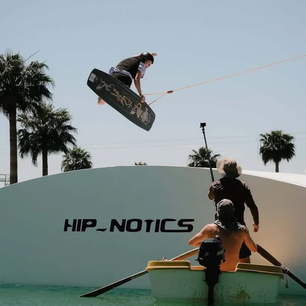 Wakeboard liquid force peak 2025